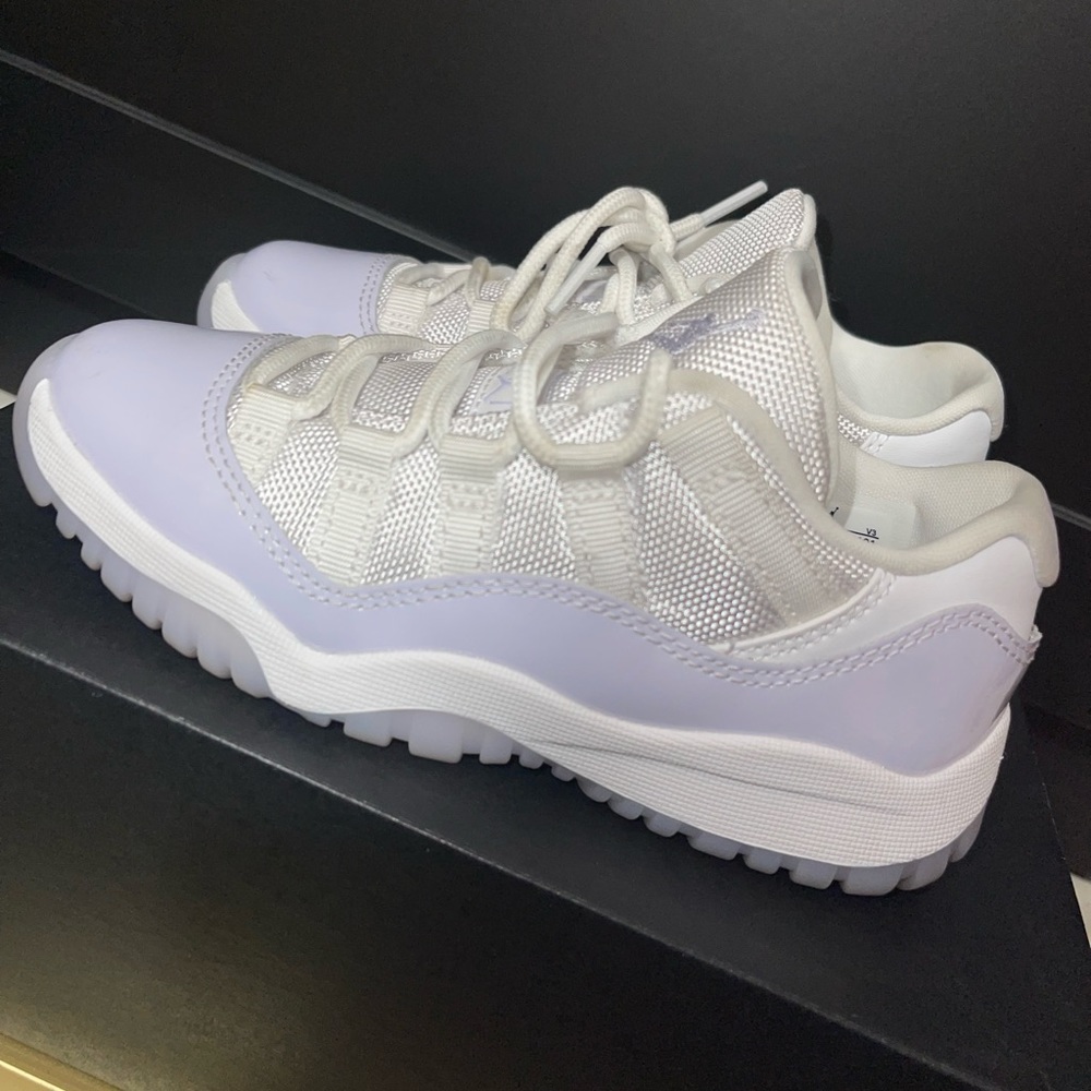 Jordan 11 low